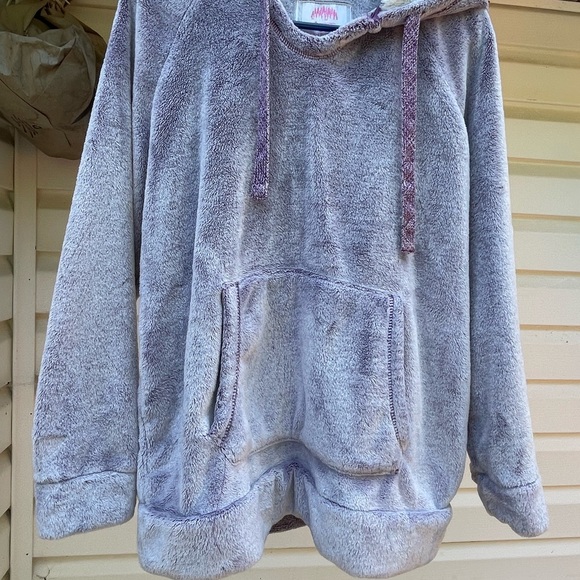 Cozy Pastel Lilac Color Plush Velour Hoodie Size L - Picture 1 of 3